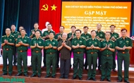Former defense minister visits Dong Nai city Border Guard Command